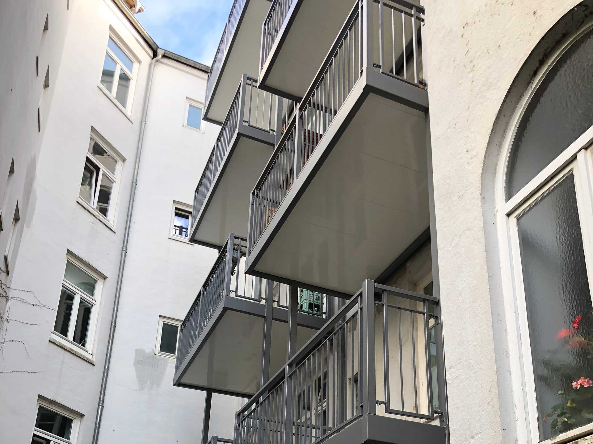 BS067 Neubau von 16 Balkonen