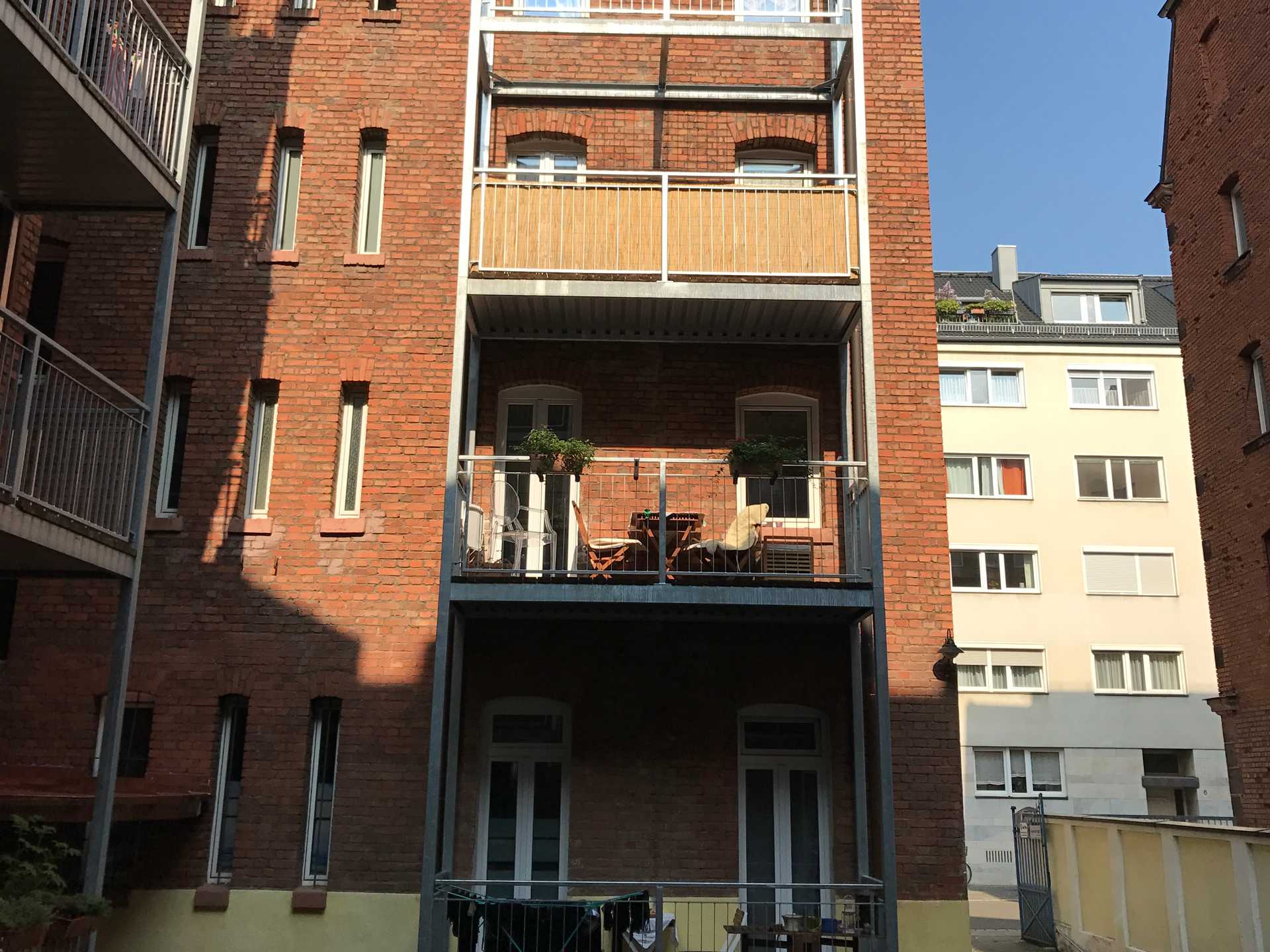 BS012 Neubau von 25 Balkonen
