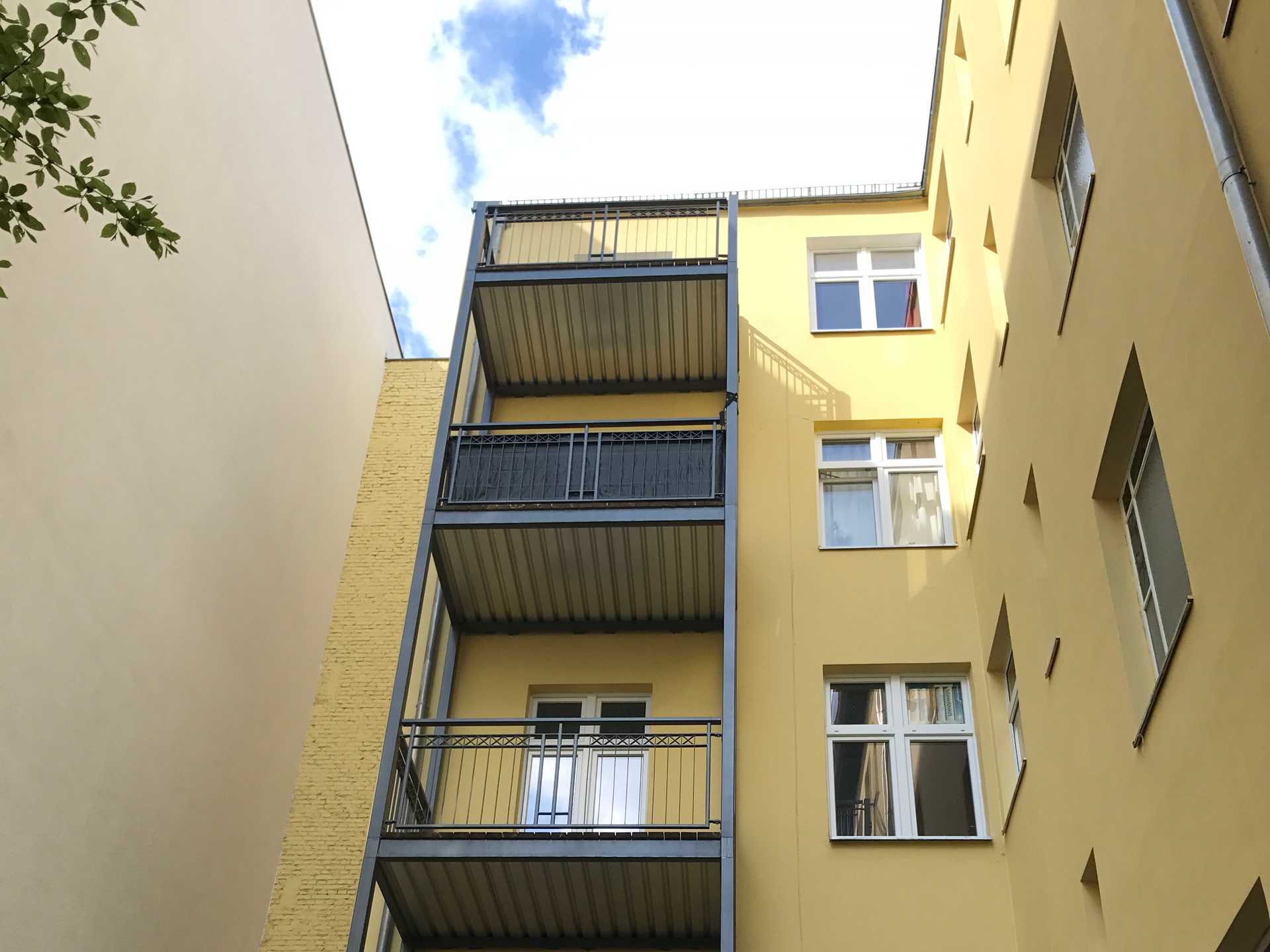 BS062 Neubau von 8 Balkonen
