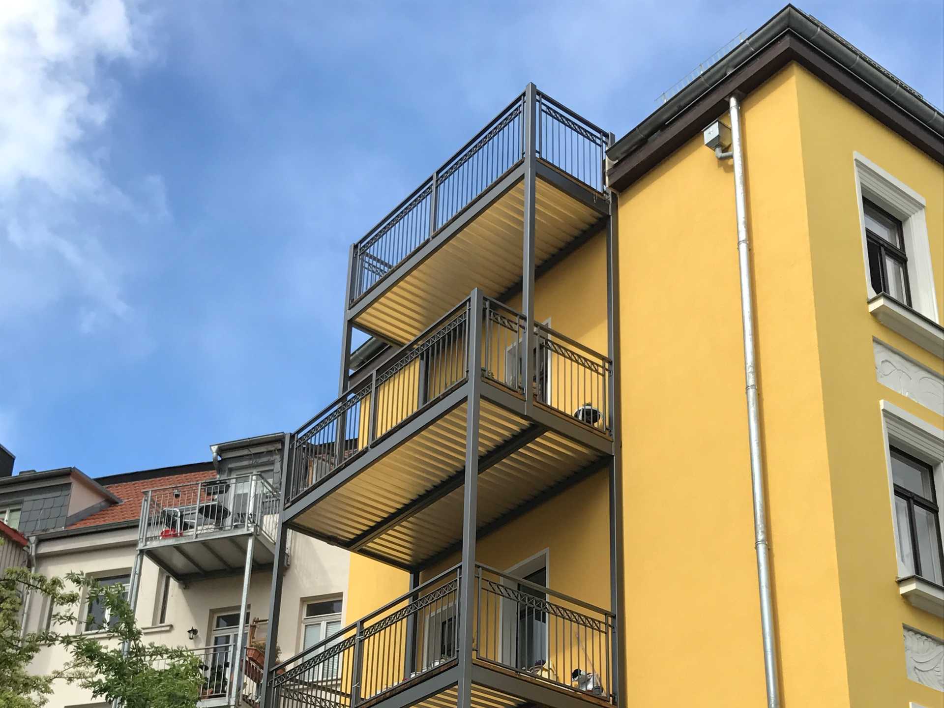 BS057 Neubau von 4 Balkonen