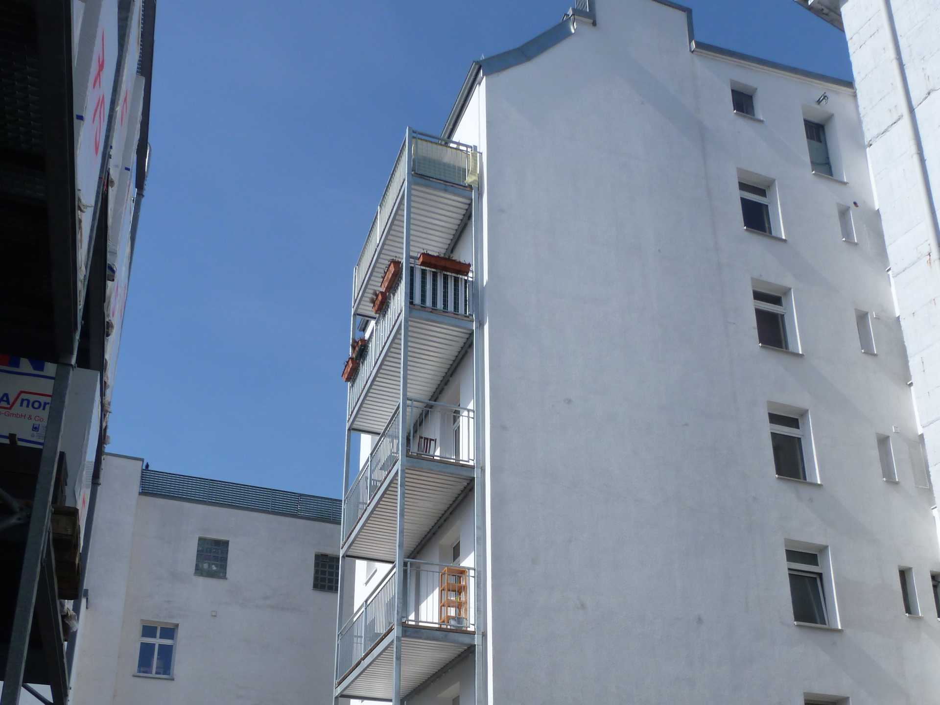 BS017 Neubau von 5 Balkonen