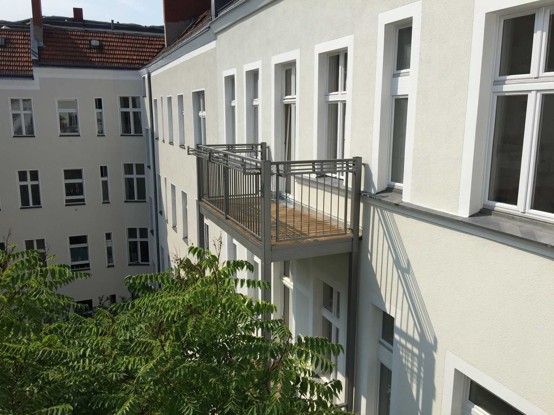 BS030 Neubau von 8 Balkonen