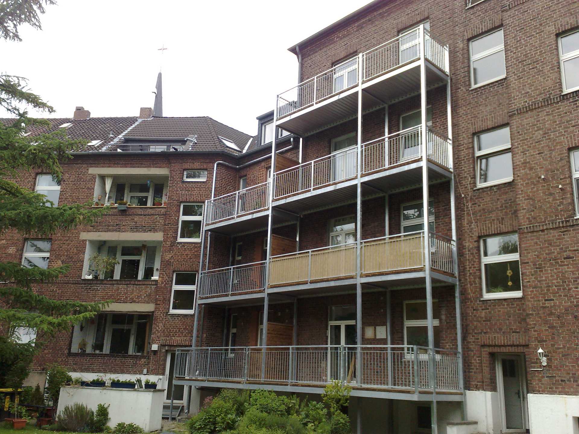 BS036 Neubau von 4 Balkonen