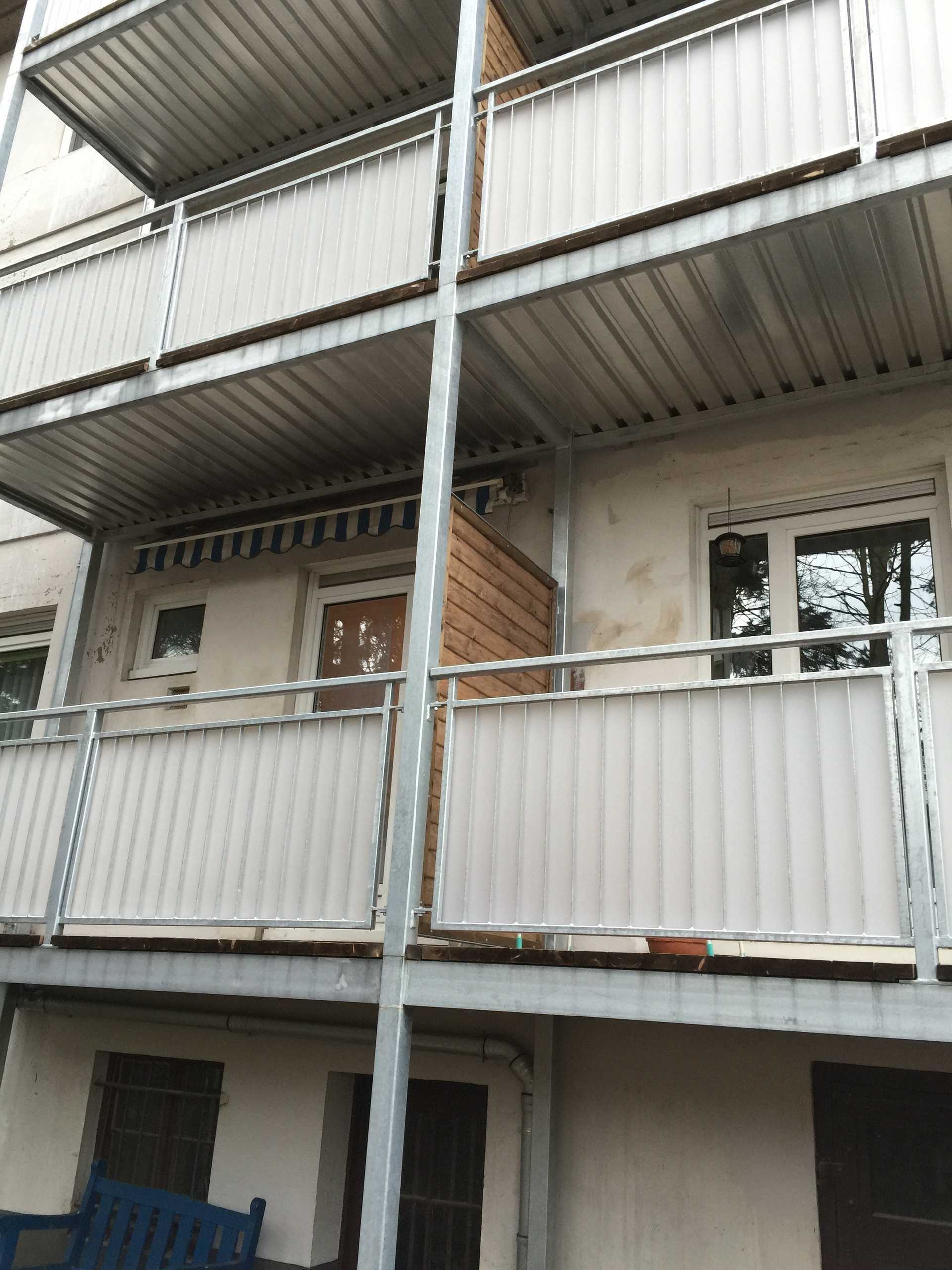 BS039 Neubau von 9 Balkonen
